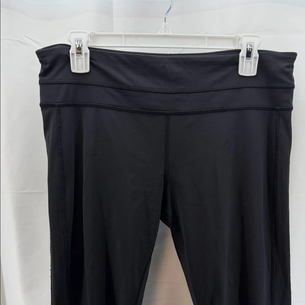 Lululemon Black Run: Inspire Crop II *Reflective Size 10